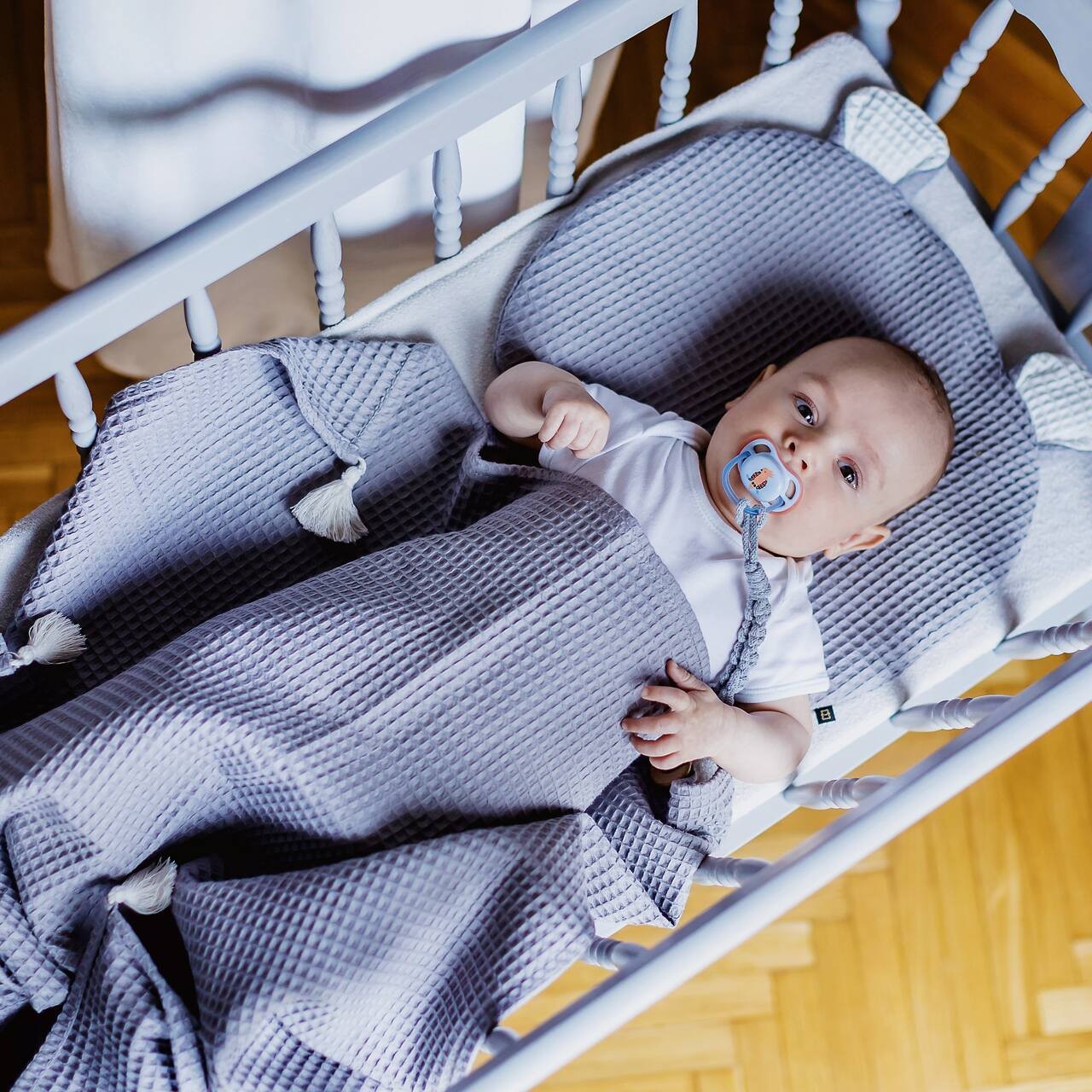 Bio Baby Baumwollwickeldecke mit Fransen Waffelstruktur Grau