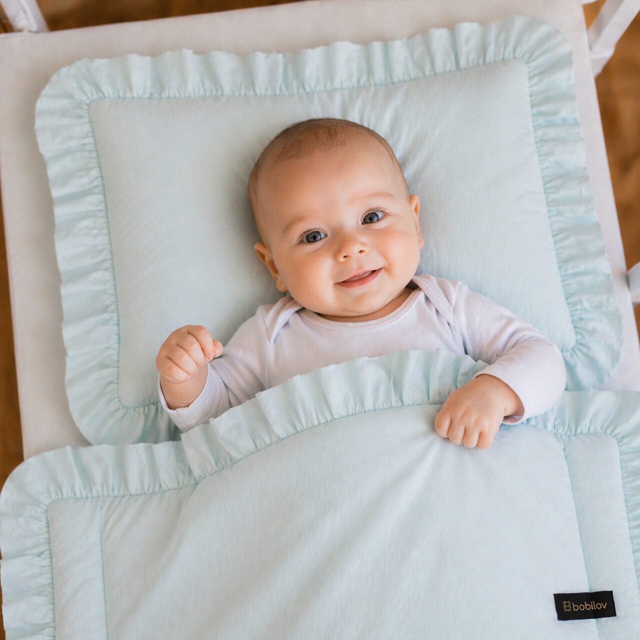 Premium Baumwolle Baby Bettdecke und Kissen mit Rüsche und Füllung Set Minze BOBILOV
